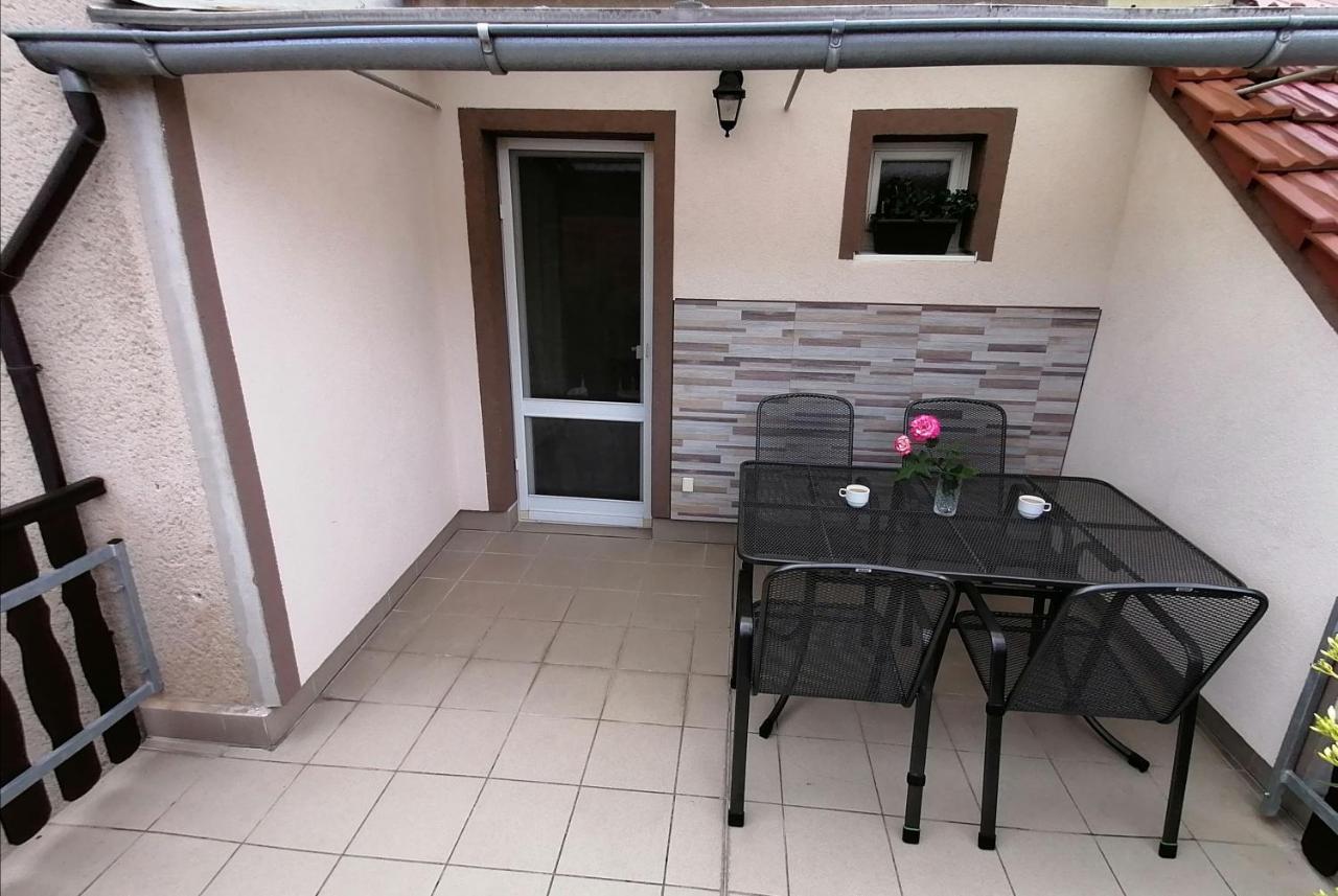 Ubytovani Na Spaciru Mikulov Luaran gambar