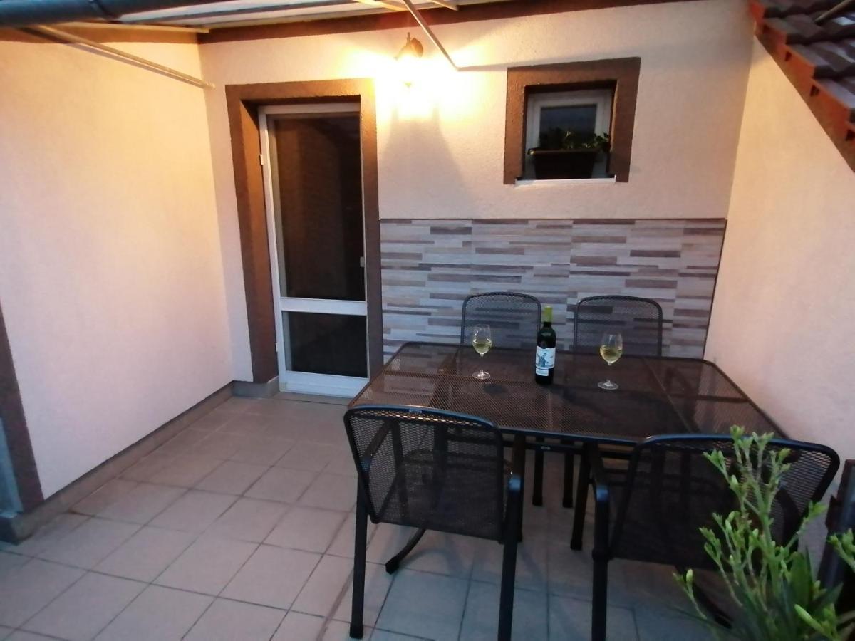 Ubytovani Na Spaciru Mikulov Luaran gambar